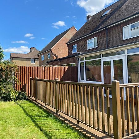 3 Bed House - Cul-De-Sac Villa High Wycombe Exterior photo